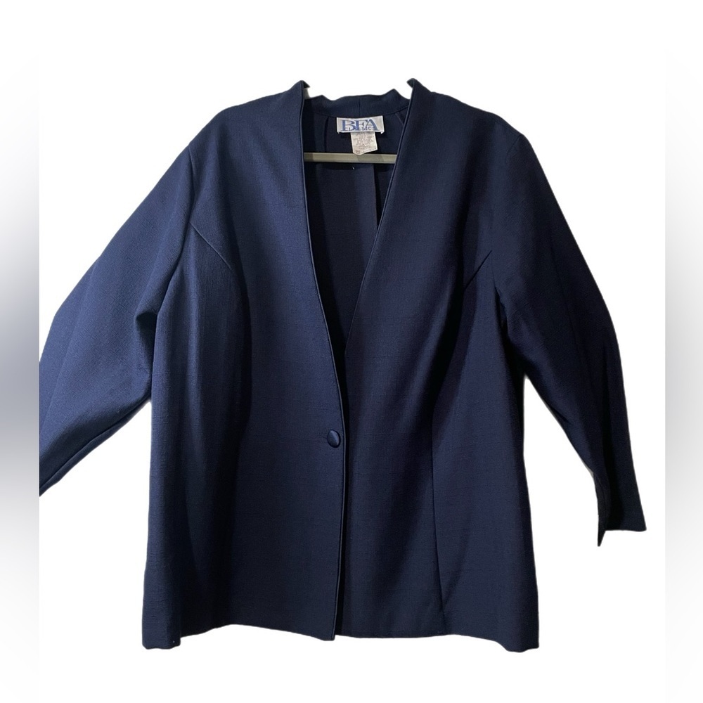 BFA Classics 3 piece ⭐️Vintage⭐️ suit in Navy. 1980’s in excellent condition W - Picture 1 of 6
